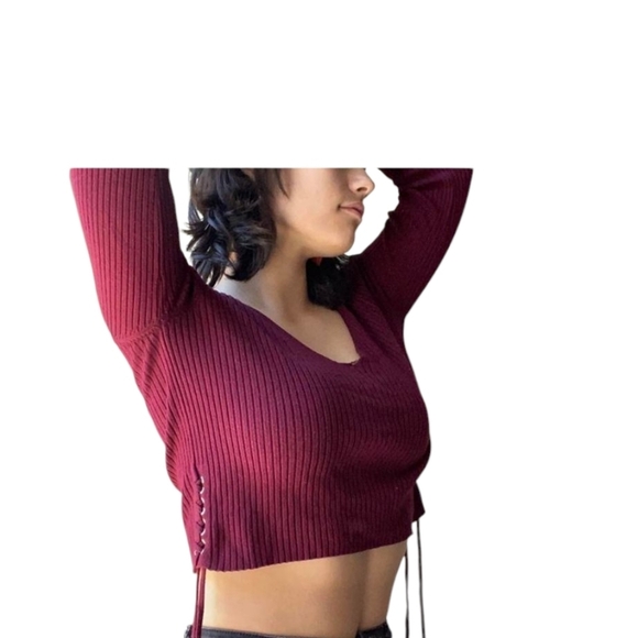 Ambience Burgundy Ribbed Crop Top Women’s M Long Sleeve Side Grommets & Ties - Picture 7 of 12